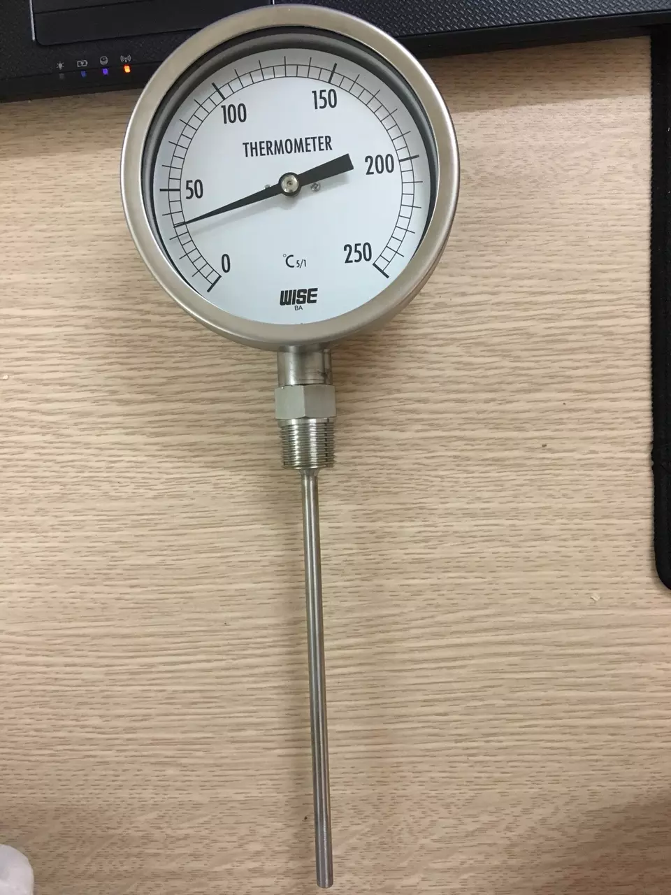 Thermometer  gauges T120 wise